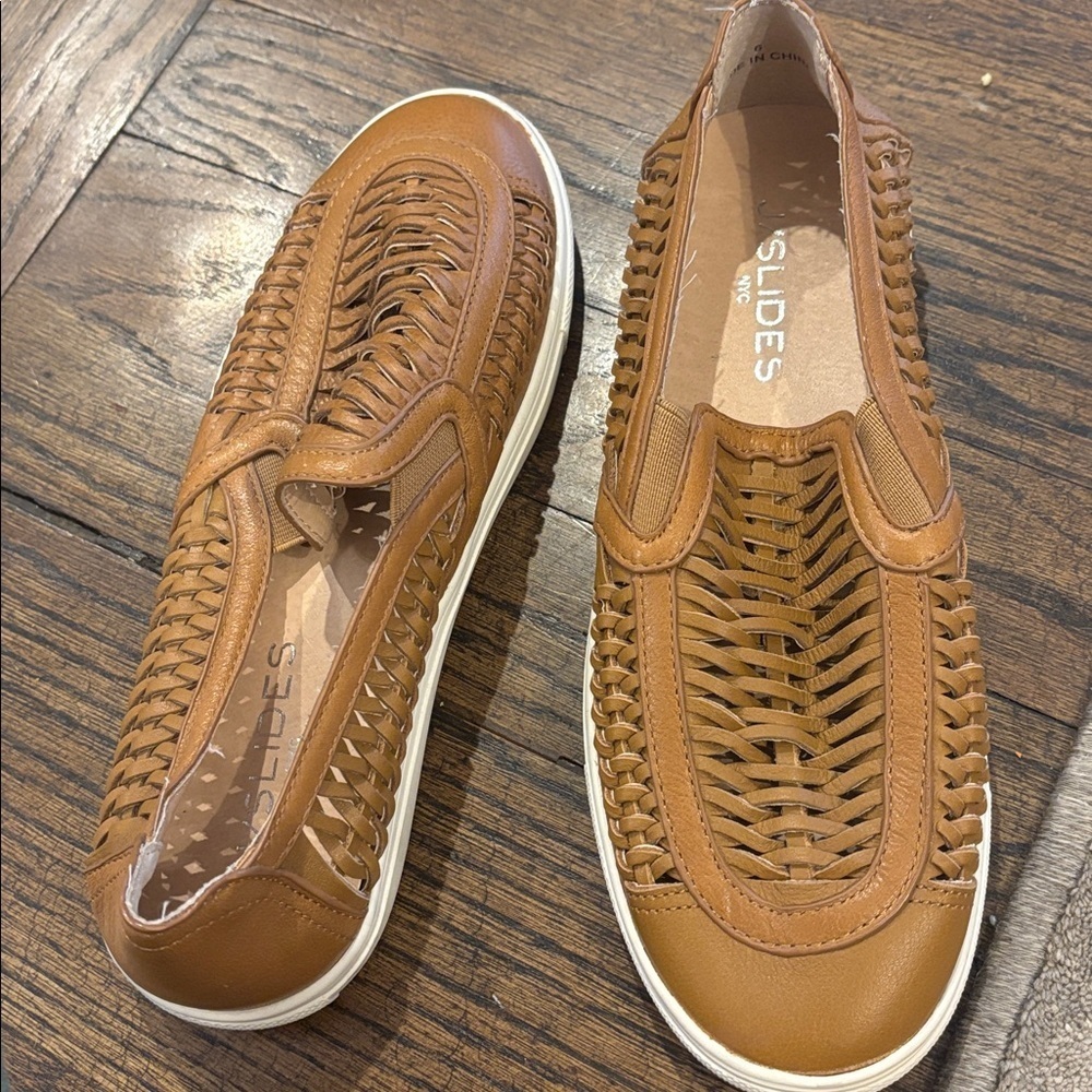 J/SLIDES Women’s  Woven Tan Slip-On Loafers - brand new size 6